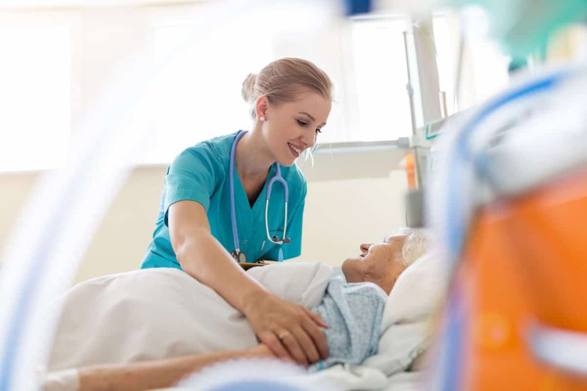 photo of health care worker in los angeles