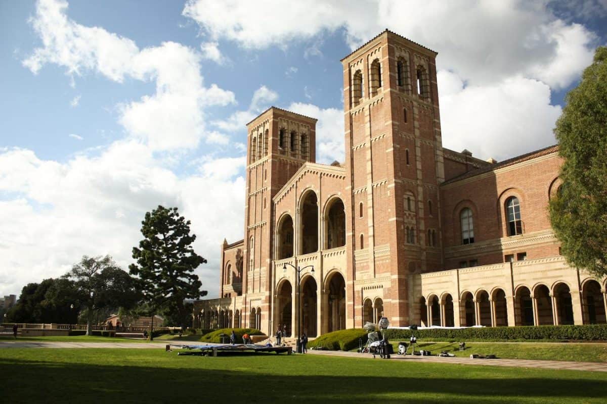 top 5 colleges in los angeles ucla